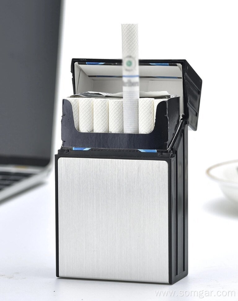 CC262035 automatic cigarette case with lighter tobacco